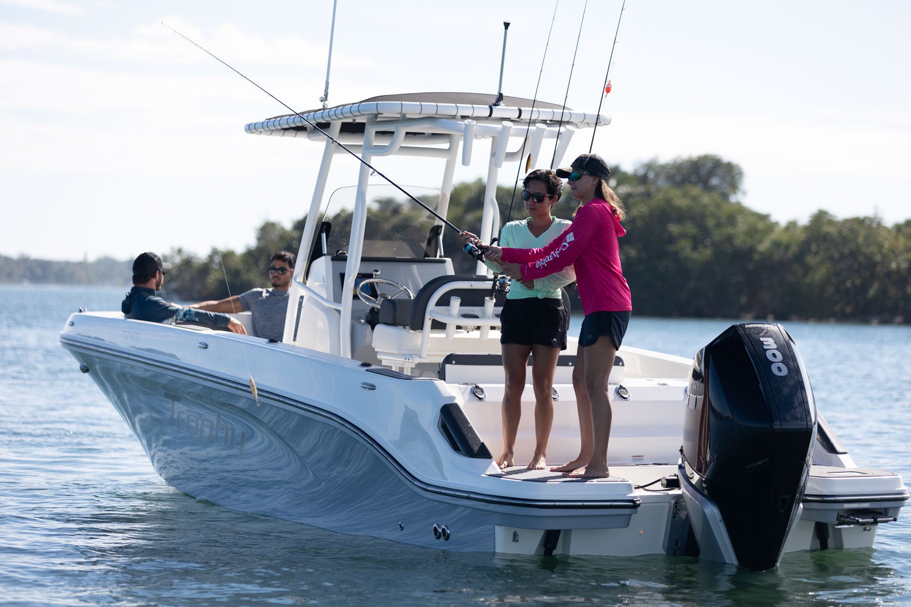 Bayliner Trophy 24 CC lifestyle