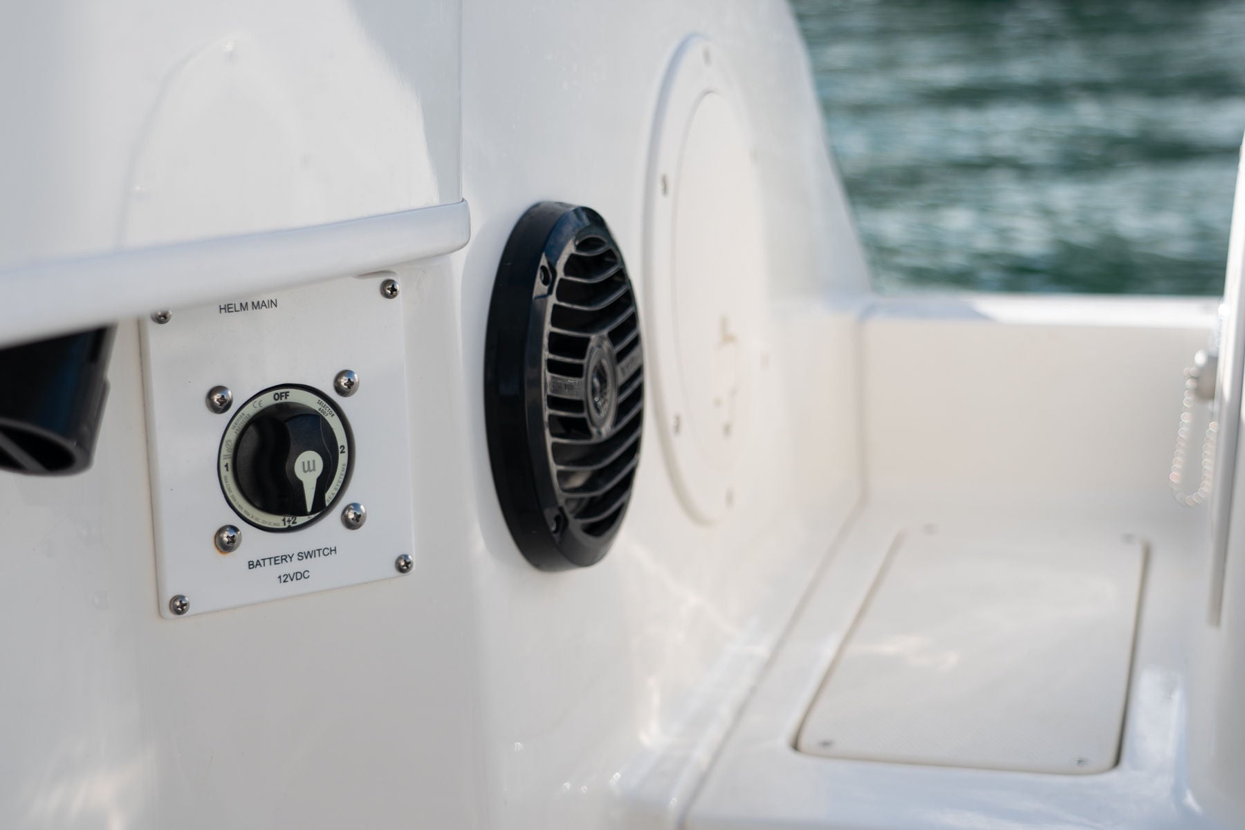 Bayliner Trophy 24 CC Details