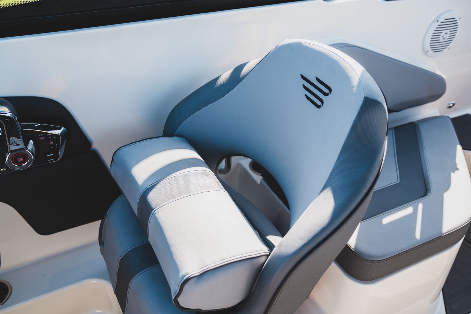 bayliner v20i accesories closeup 03195