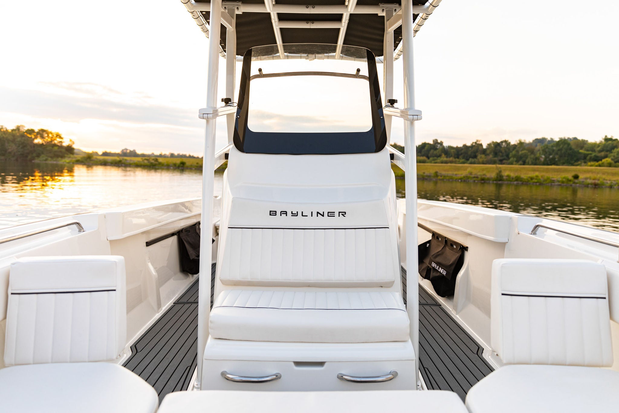 Helm Front Seat