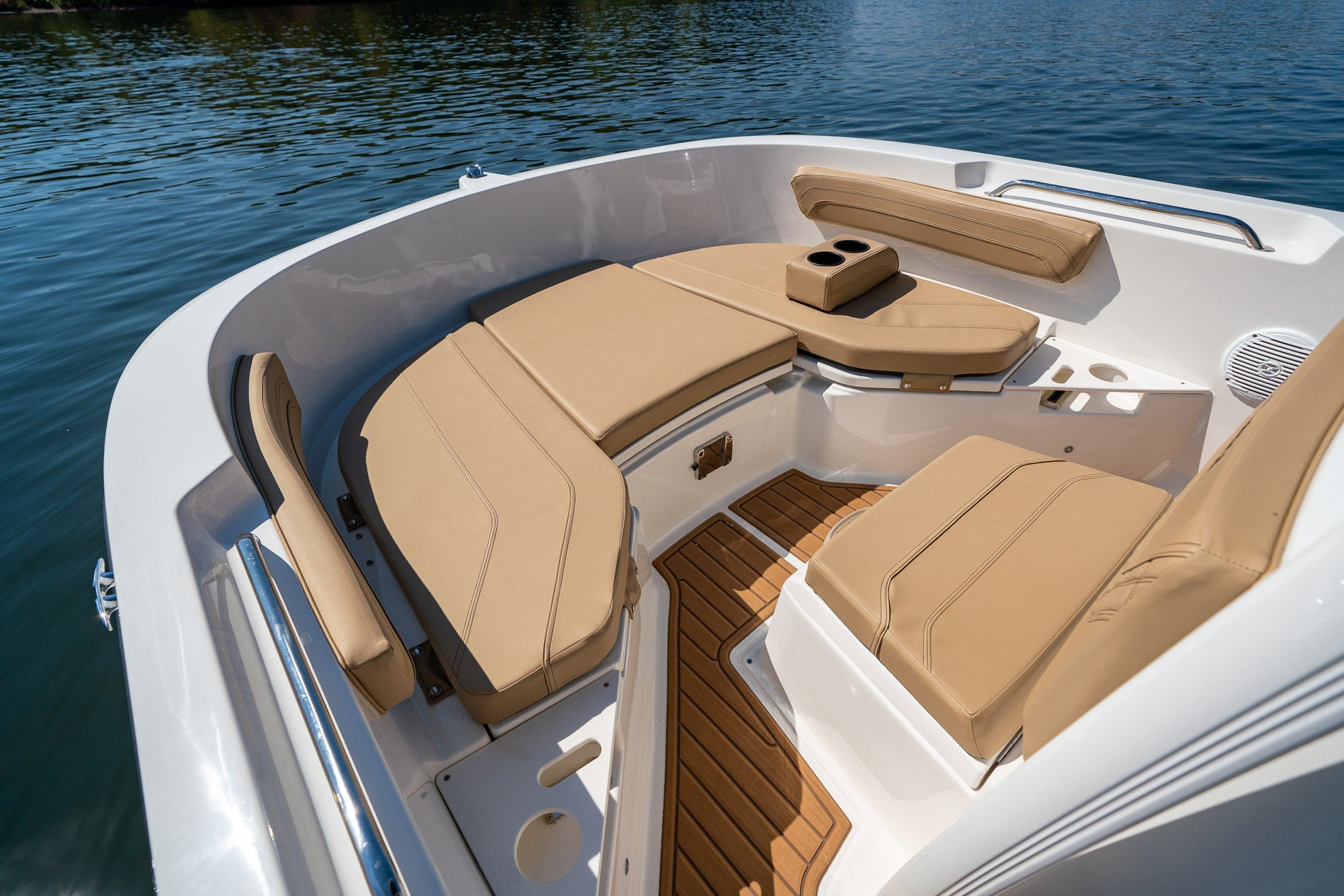 Bayliner Trophy 20 CC Details
