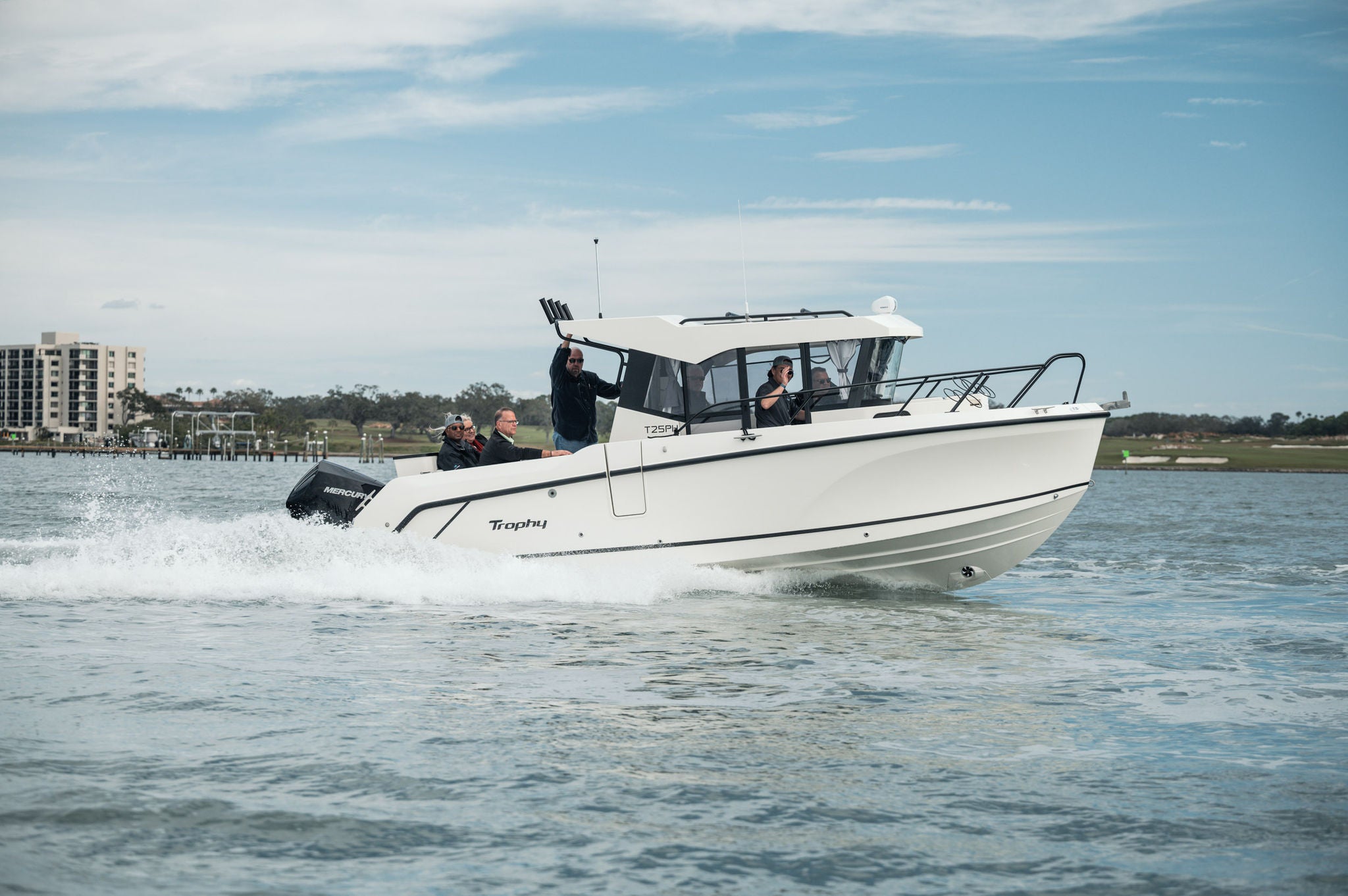 T23 Pilothouse overnight boat running