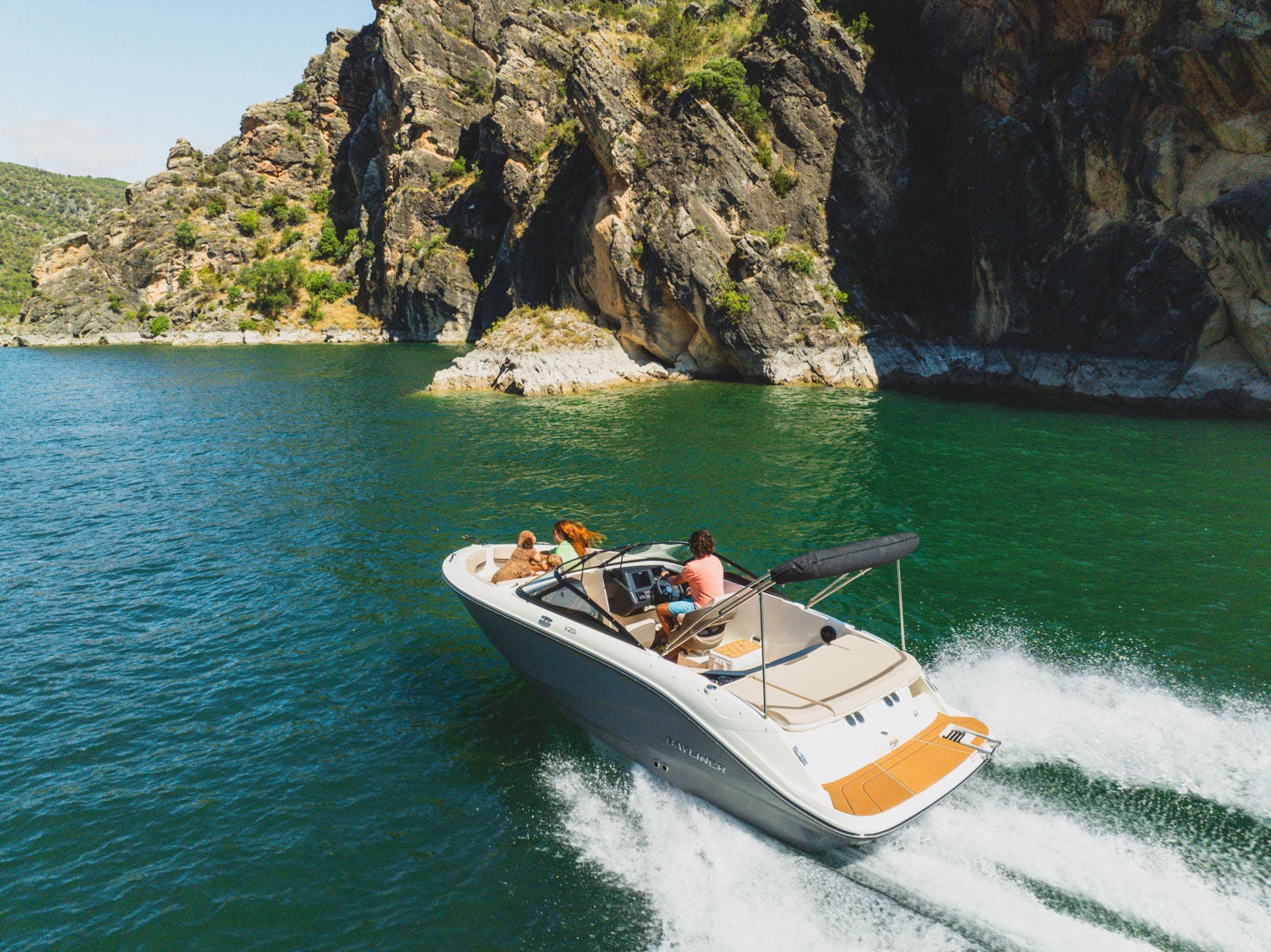 bayliner v20i running sunset 0450