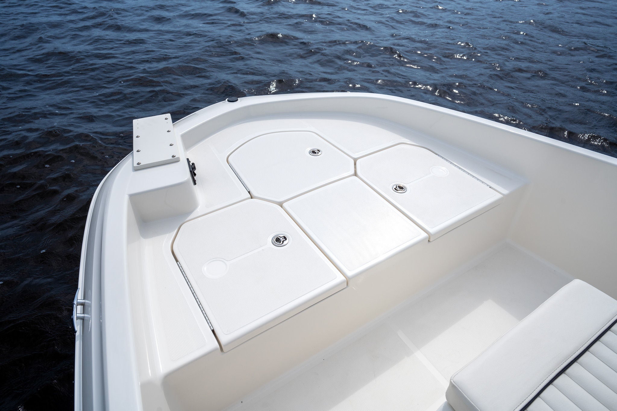 bow storage closed on the Trophy T18 fishing boat