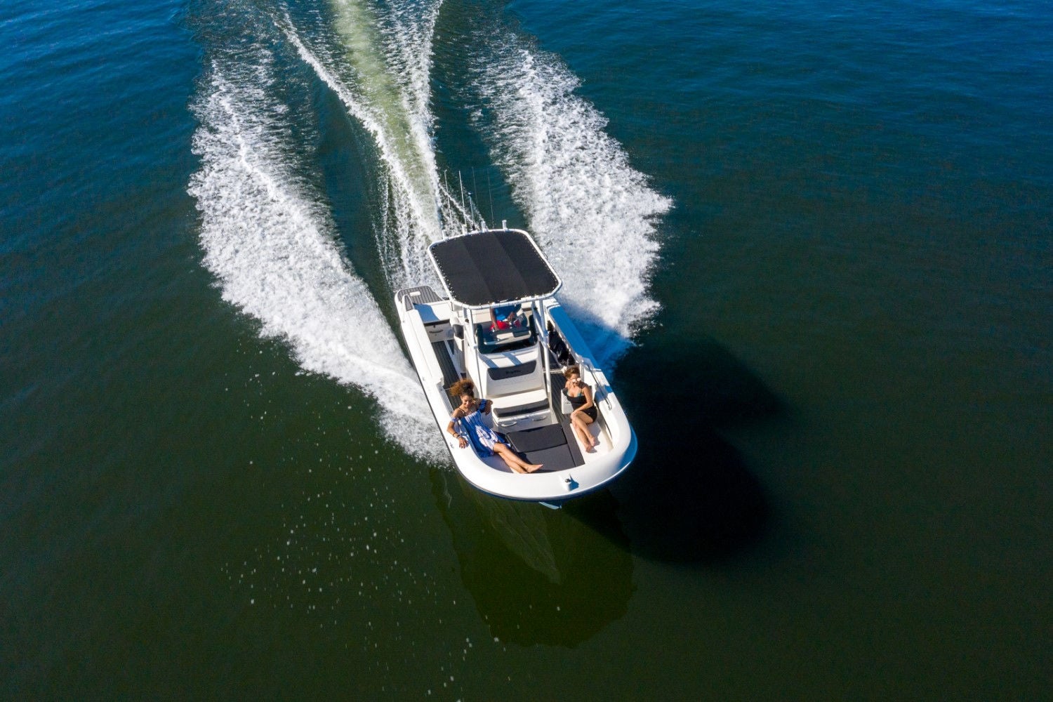 aerial view of the Trophy T22CC  fishing boat