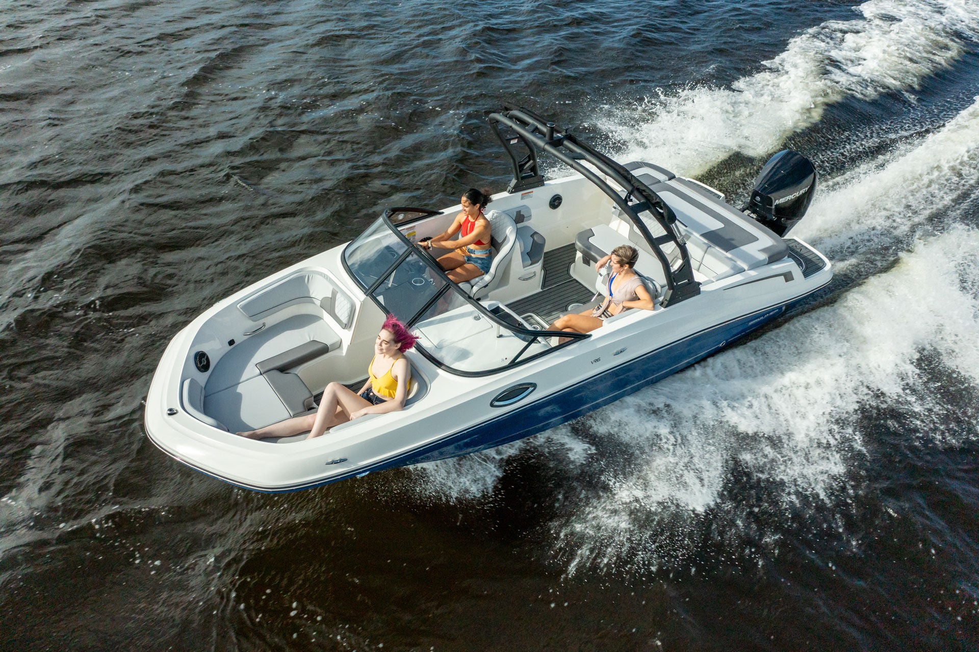 Bayliner VR6 Running
