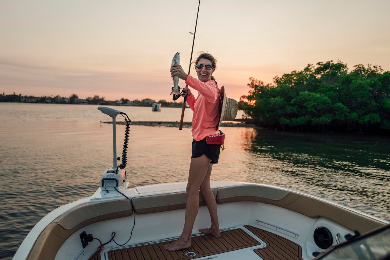 Bayliner Trophy 22 SC lifestyle