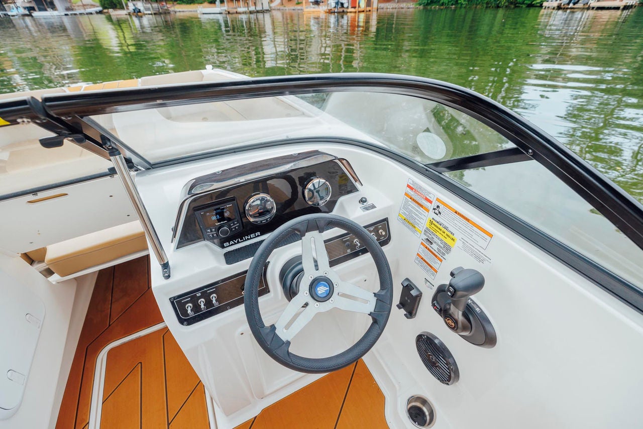 helm on the D20 deck boat
