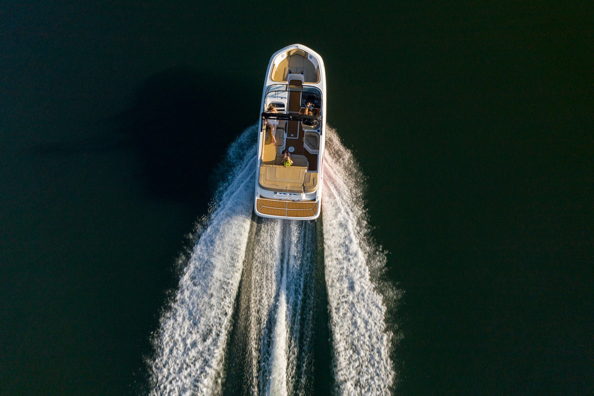 Bayliner VR6 Running