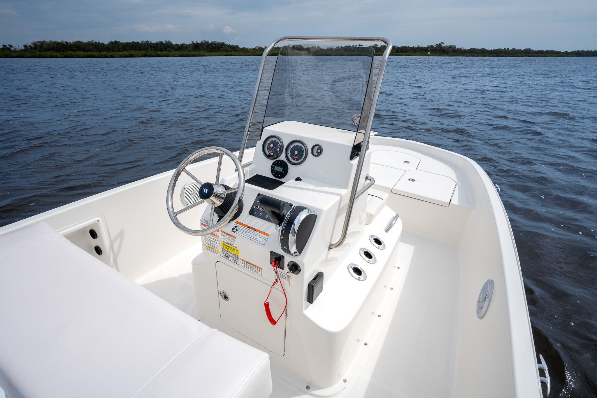 helm on the Trophy T18 fishing boat