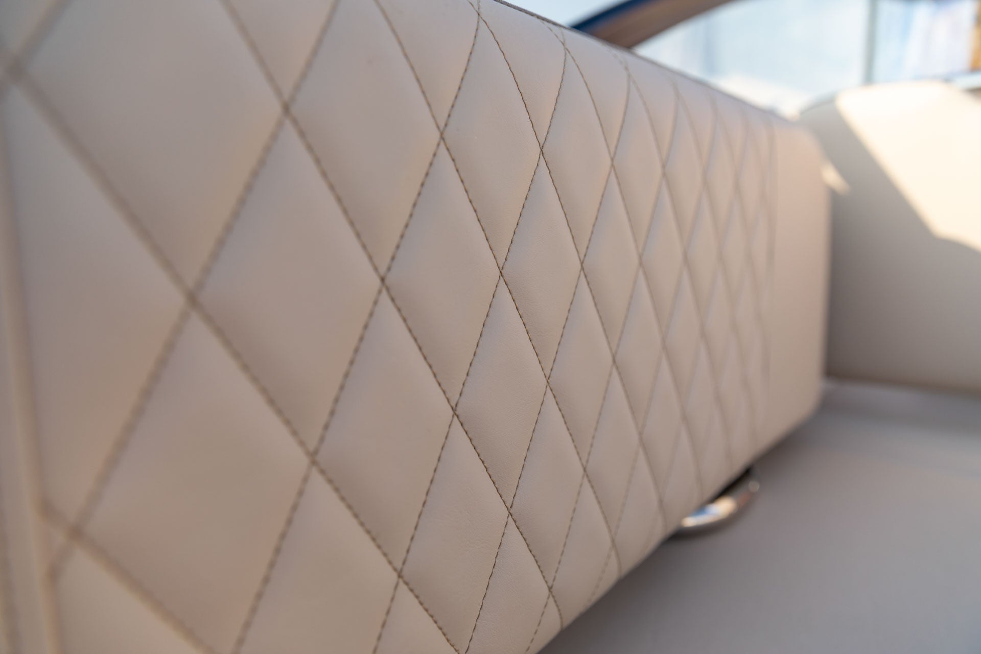 Bayliner VR6 Cuddy Details