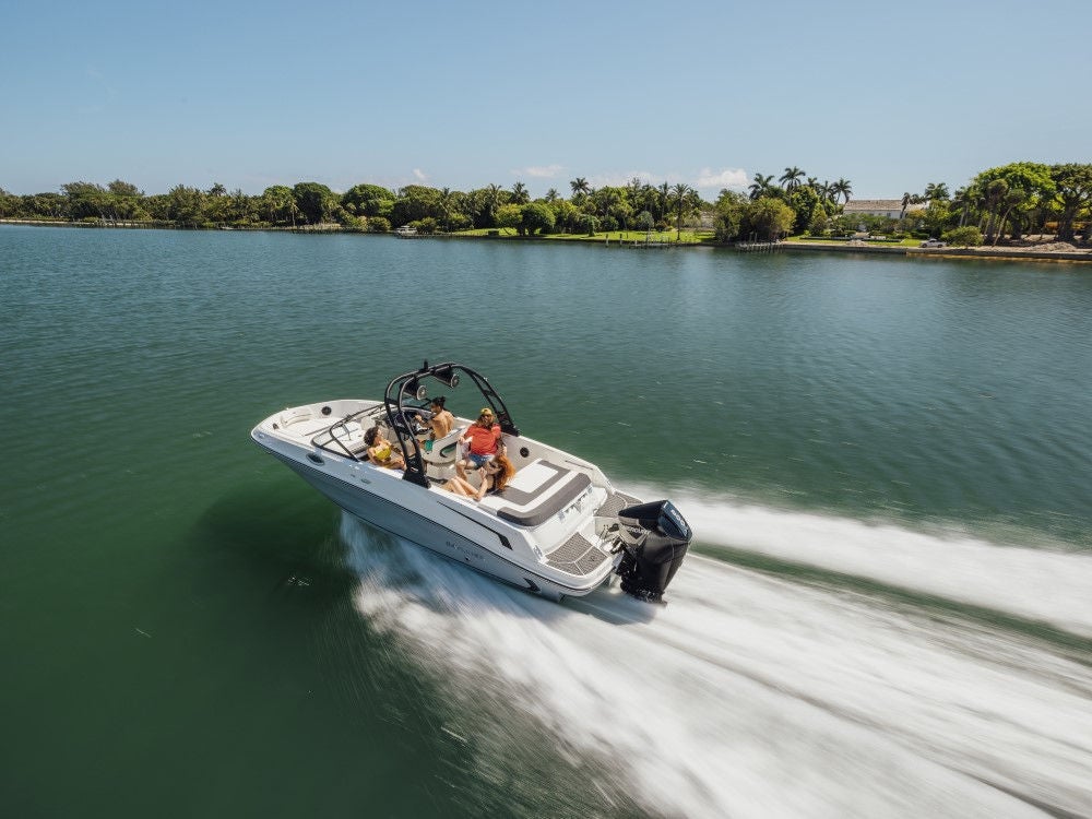Bayliner Currents blog - choosing engine package