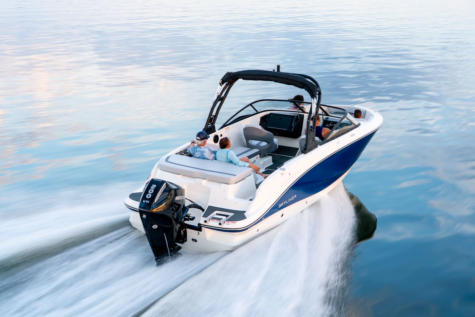 Rear view of a V22 Bowrider boat running