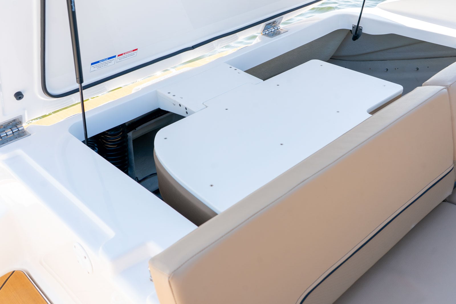V22i bowrider interior storage